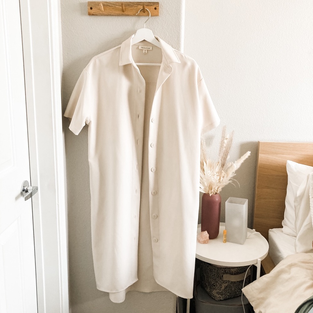 Sleek Short-Sleeve Jacket